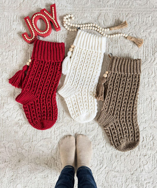 ALIA HOLIDAY STOCKING CROCHET PATTERN
